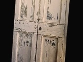 Porta antica restaurata e finita in shabby chic naturale