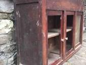 Il riuso di un'alzata di credenza in stile contemporaneo