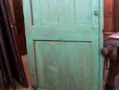 Porta-riusata-come-specchiera-interno