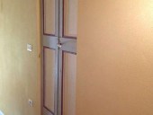 L'Altra porta armonizza l'interno.