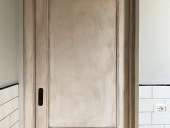 L' Altra porta scorrevole laccata ed anticata