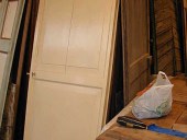 Vista posteriore porta prima del restauro.