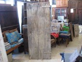 Vista esterna porta antica scorrevole