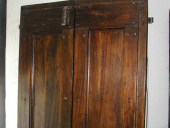 Dettaglio porta in pioppo.