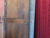 Il retro della porta antica