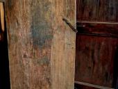 Foto della porta vecchia fatta a mano(retro)
