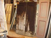 8) Portone antico in noce