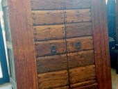 Portone antico per cabina armadi