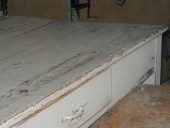 Dettaglio dell'altro tavolo in shabby