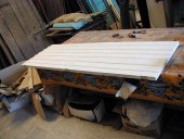 Un'anta dell'armadio laccata