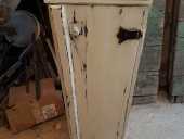 Piccolo mobiletto shabby chic