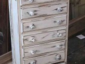 Settimino in shabby chic; il piccolo settimino trasformato in shabby chic