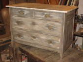 Cassettone trasformato in mobile arredativo di tendenza