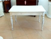 Tavolo antico trasformato in shabby chic naturale