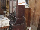 Piccola credenza antica(fine ' 800) con vetrina, realizzabile in shabby chic e in vendita